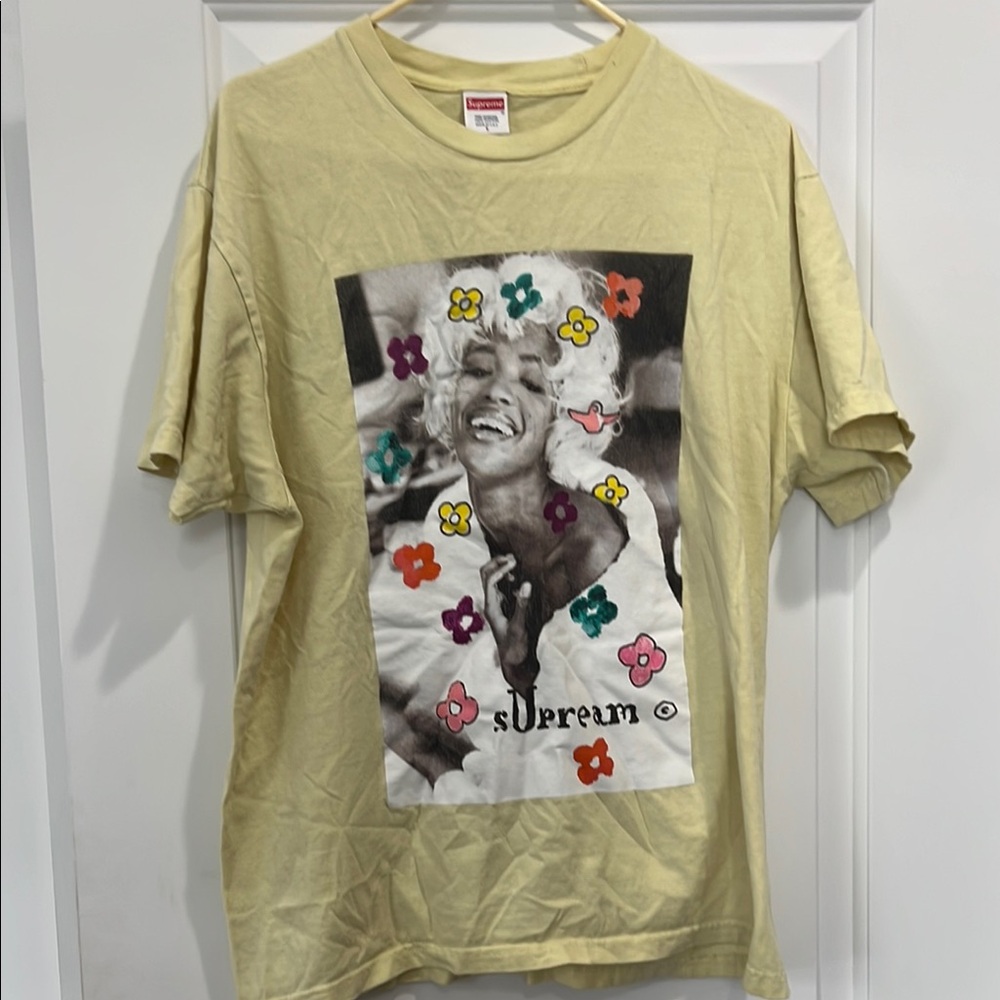 SUPREME Naomi Campbell yellow Graphic T-Shirt